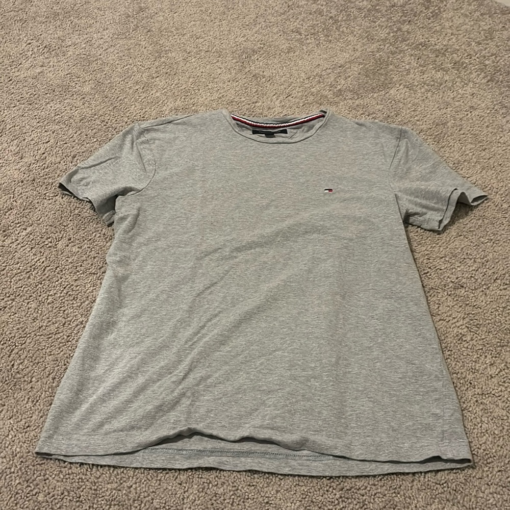 men’s tommy hilfiger shirt.